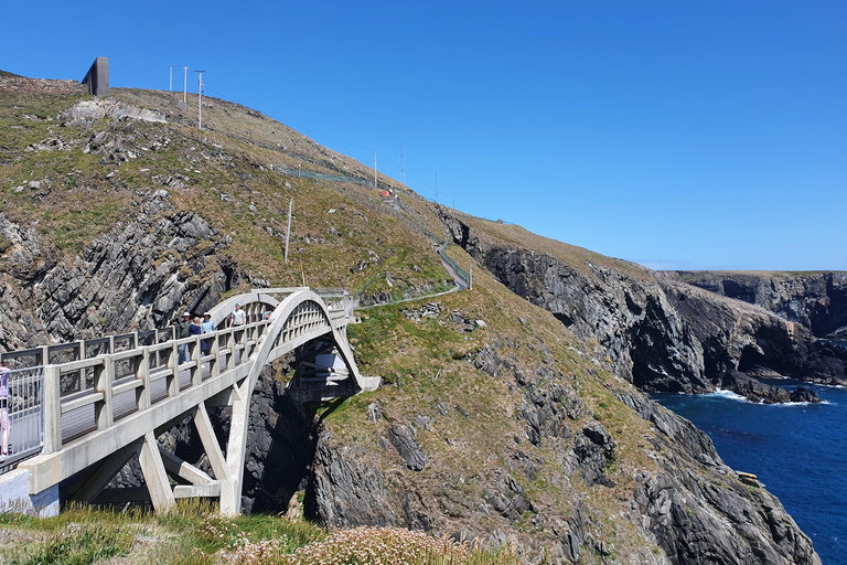 From Cork: West Cork to Mizen Head Guided Full Day Tour