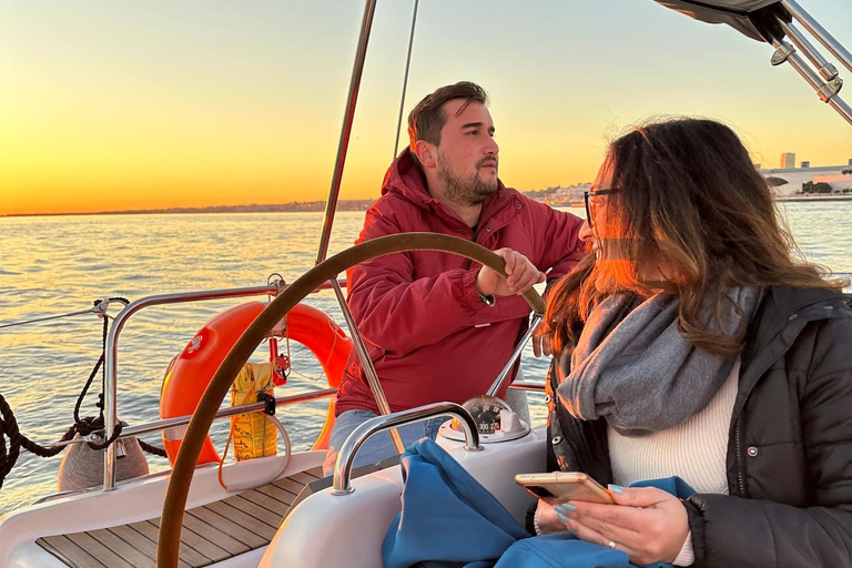 Lisbon: Tagus River Sailboat City Cruise Shared Tour - Sunset Tour
