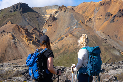 3-Day Highlands: Landmannalaugar, Emerald Ridge & Háifoss