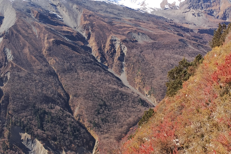 Pokhara: 4WD to Manang Lakes, Villages, Himalayan Views Tour