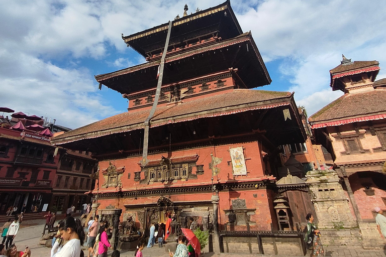 Kathmandu: Nagarkot Sunrise, Cooking Class & Bhaktapur Tour