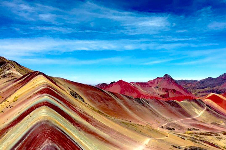 Tour de um dia na montanha do Arco Iris e no Vale Vermelho