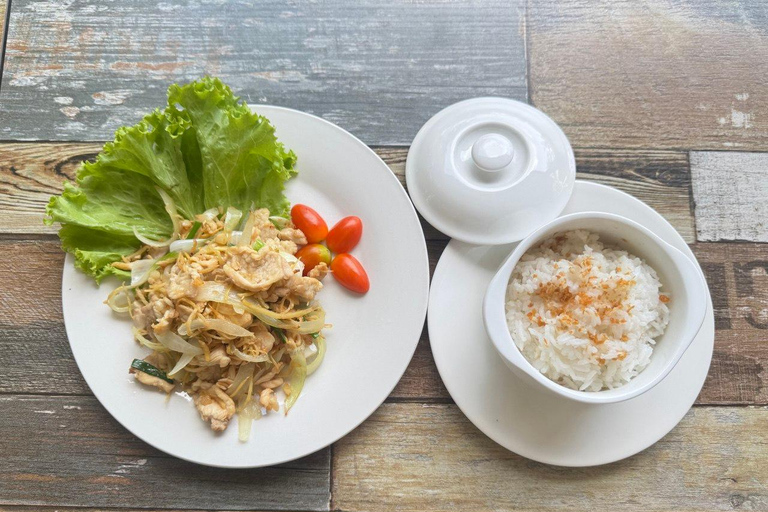 Battambang Evening Bat Cave & Local Home Dinner Experience