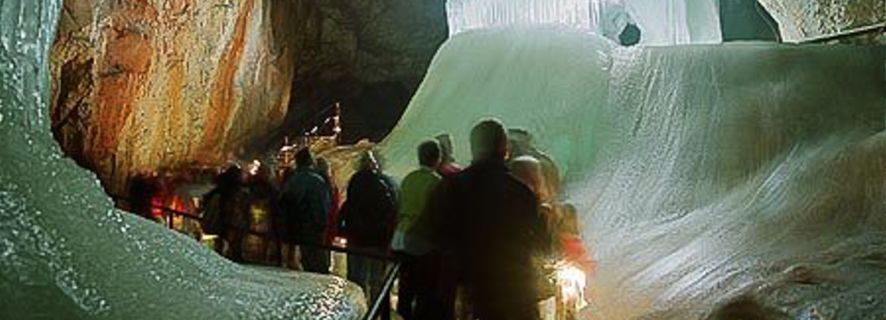 Werfen Ice Caves & Hohenwerfen Castle Private Tour