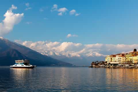 From Milan: Lake Como Cruise with Visits to Como & Bellagio