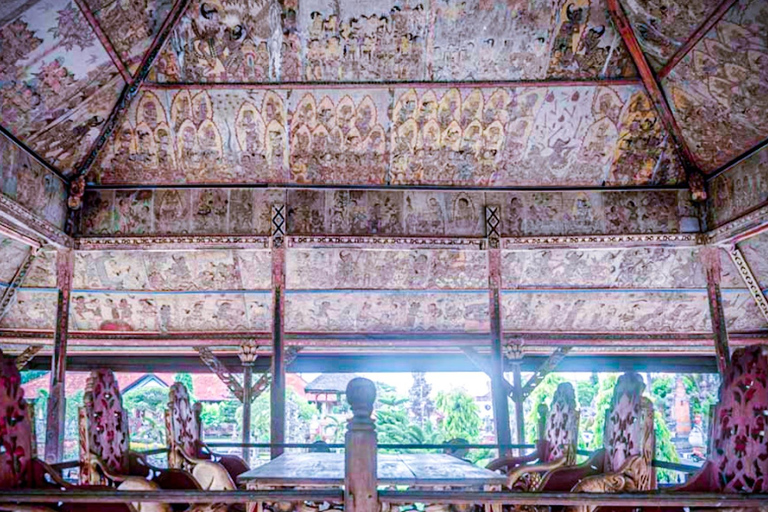 بالي: من القمم المقدسة إلى وادي الأزهار الأبديةبالي: من القمم المقدسة إلى وادي الأزهار الخالدة