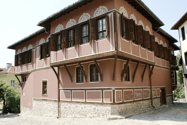 Sofia: Plovdiv Day Trip by Train with Lunch