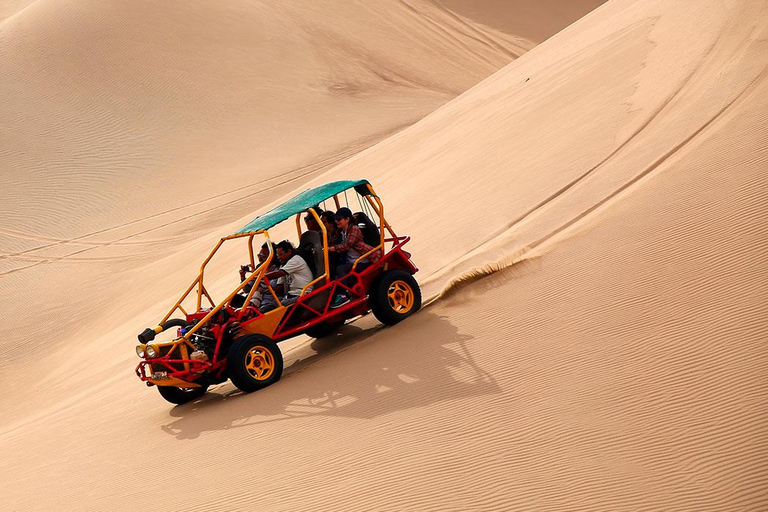 Huacachina: Sandboarding and Dune Buggy Tour + Sunset