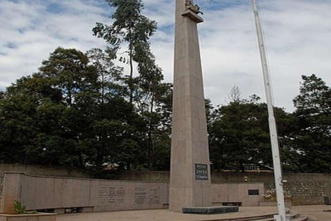 Addis Ababa: Women-Led City Tour with Lunch & Coffee