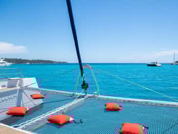 Saint-Raphaël: Day Cruise with Meal to the Lérins Islands