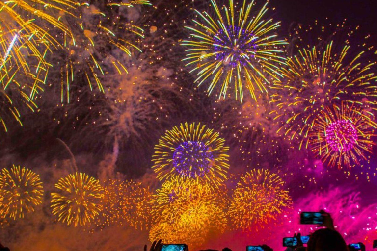 London New Years Eve Fireworks Cruise on the Silver Sockeye