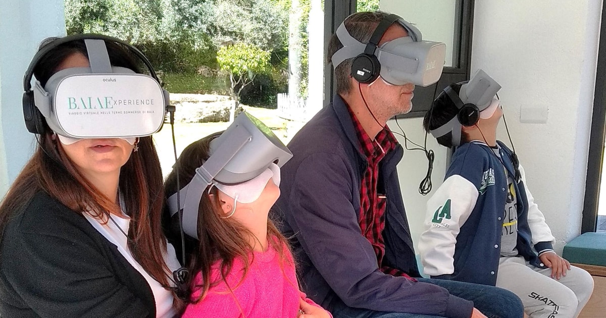 Baia visite virtuelle avec casque 3D à la découverte de la ville — free download