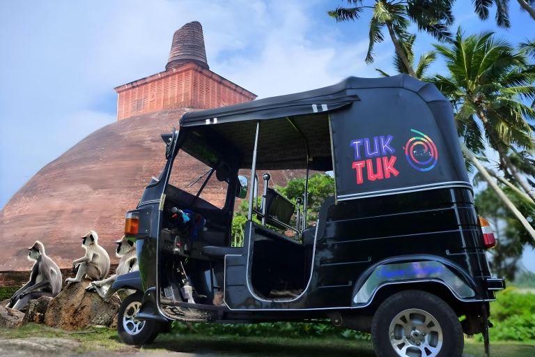 Anuradhapura: Oude Stad TukTuk TourAvond Tuk Tuk-tour