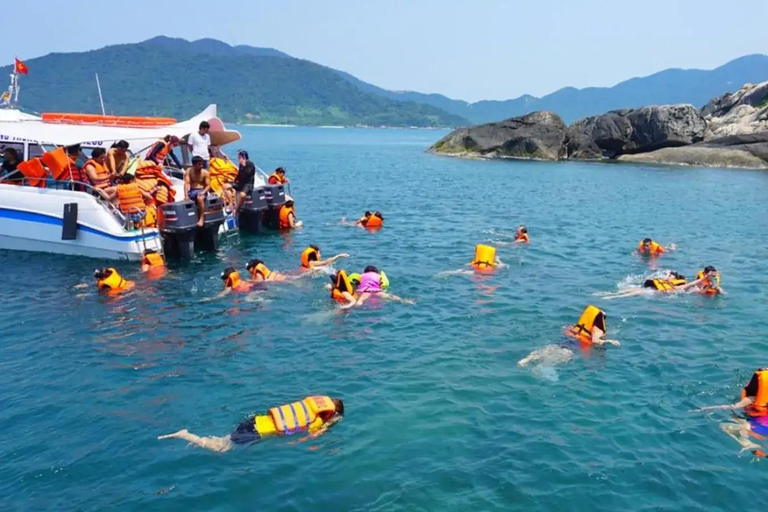Cham Islands: Scuba Diving Experience with 2 Divemaster Opts PADI Scuba + Snorkeling (1 Dive + 1 Snorkel)