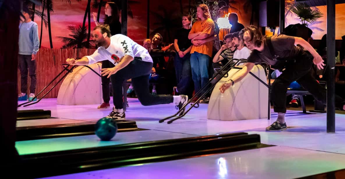Afbeelding 3 van Amsterdam: LED Bowling Experience