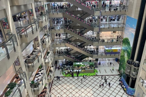 3-Hour Private Shopping & Bargaining Tour in Beijing