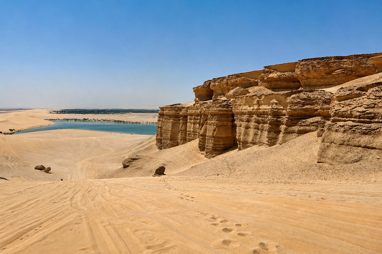 From Cairo: 4x4 Desert Safari, Waterfalls & Magic Lake Shared Tour: Wadi El Rayan, Magic Lake & Lake Qarun, Jeep
