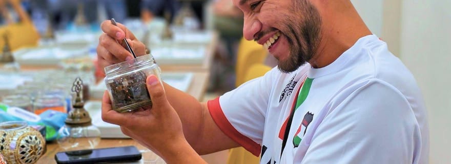 Marmaris : atelier traditionnel de fabrication de lampes et bougeoirs en mosaïque