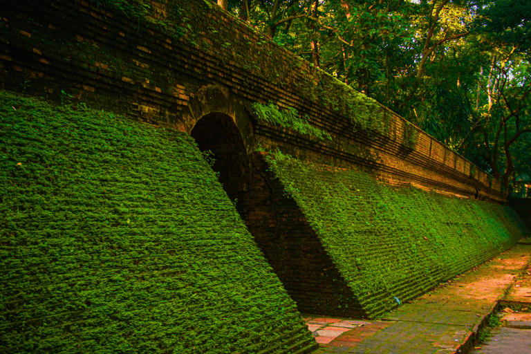 Chiang Mai Wat U Mong, Baan Kang Wat i jedzenie w wykonaniu Songtaew Trio