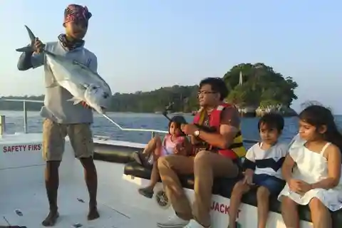 Full day Island Hopping and Snorkeling tour from Havelock