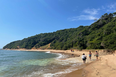 Maputo: Portuguese Island & Lighthouse Beach Boat Tour
