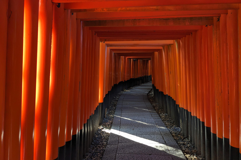 Kyoto: Early Morning Fushimi Inari Shrine - Beat the Crowds Group Tour