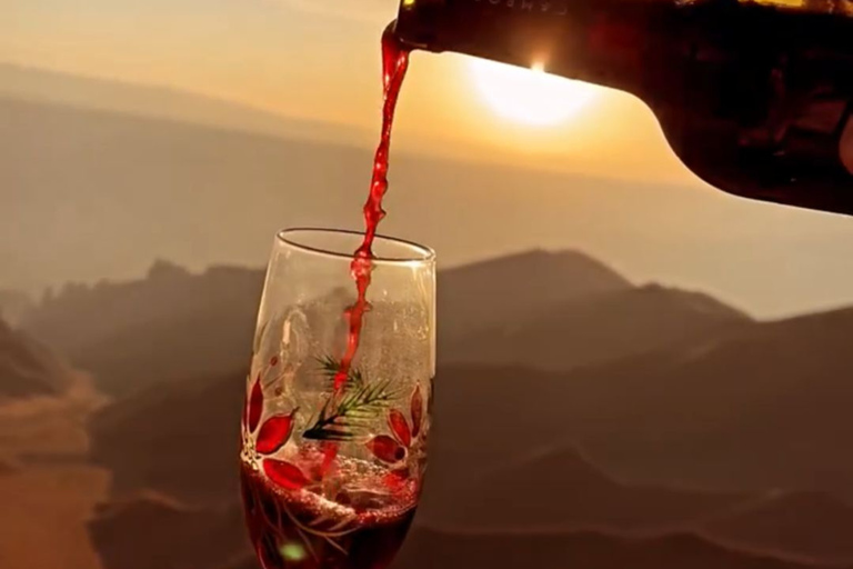 La Paz, Bolivia: Sunset at the Alaxpacha Viewpoint at 4000 meters above sea level.