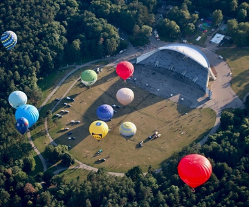 Vilnius: Hot Air Balloon Flight over Vilnius or Trakai