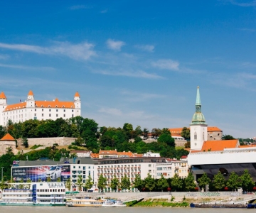 Tour von Wien nach Bratislava mit Bus und Boot