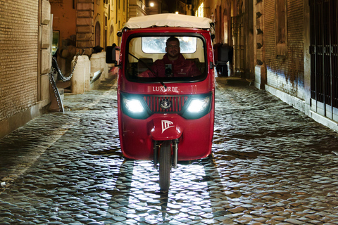 Golf Cart Tour: Florence at Night in a Flash Golf Cart Tour: Florence by Night