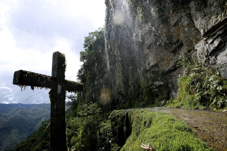 From La Paz: Death Route by mountain bike Tur guided tour