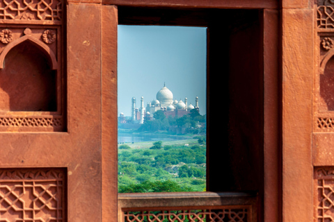 From Delhi: Private Taj Mahal and Agra Tour by Express Train 2nd Class (All Inclusive Tour)