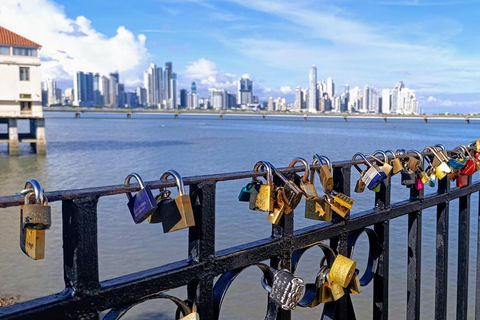 Panama City: Historic District and Canal Tour with Transfer