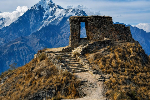 From Ollantaytambo: Sun Gate & Cachicata Quarries Hike