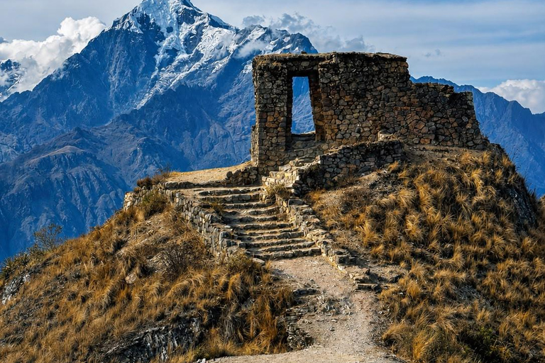 From Ollantaytambo: Sun Gate & Cachicata Quarries Hike