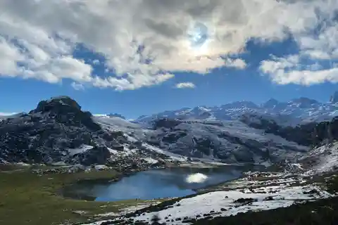Tour privado de Oviedo a Covadonga y los Lagos de los Picos de Europa