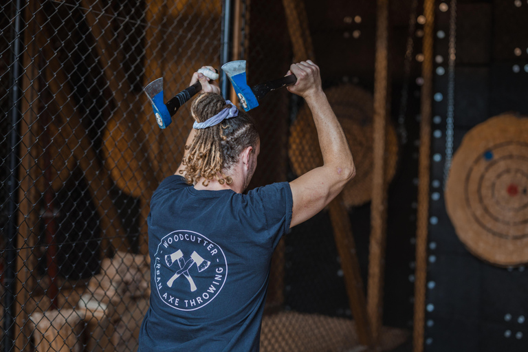 ULTIMATE AXE THROWING BAR EXPERIENCE ANTWERP