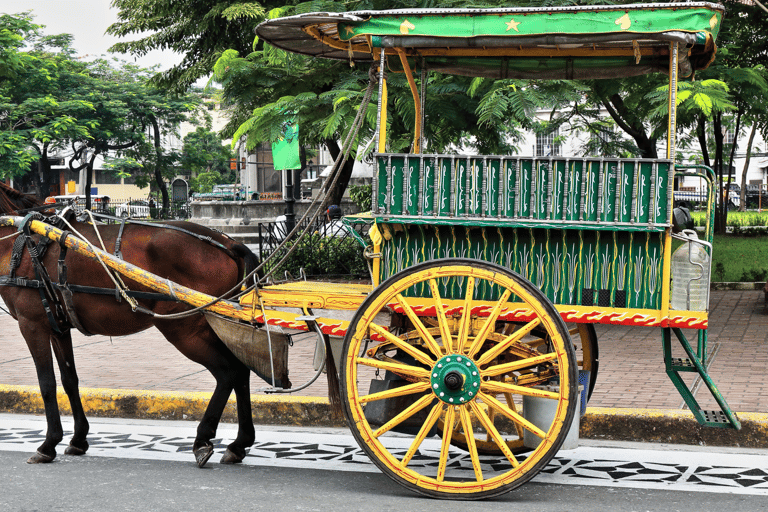 MANILA: HISTORYCZNA PRZEJAŻDŻKA KALESĄ W INTRAMUROSTYLKO WYCIECZKA KALESA