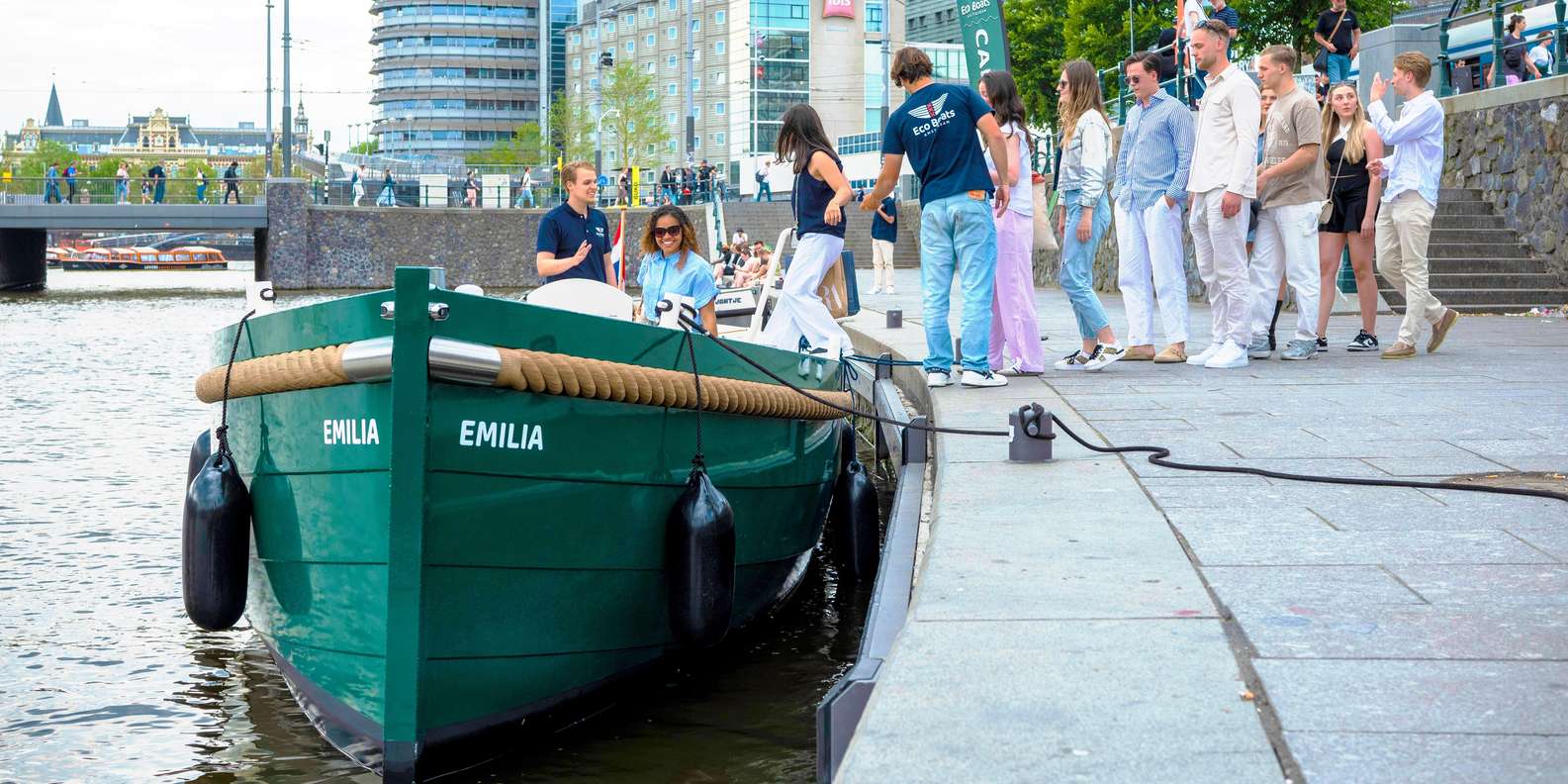 Amsterdam: The Newest Canal Cruise with Drink Option