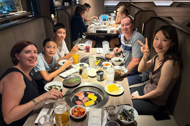 Tokyo Private Customizable Tour: Top Attractions by Guide