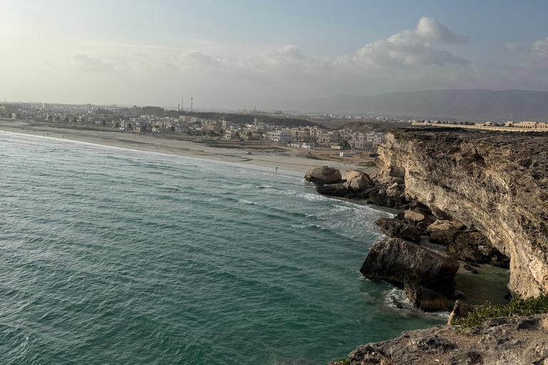 Salalah: Taqah Night Tour with Castle & Mosque Views