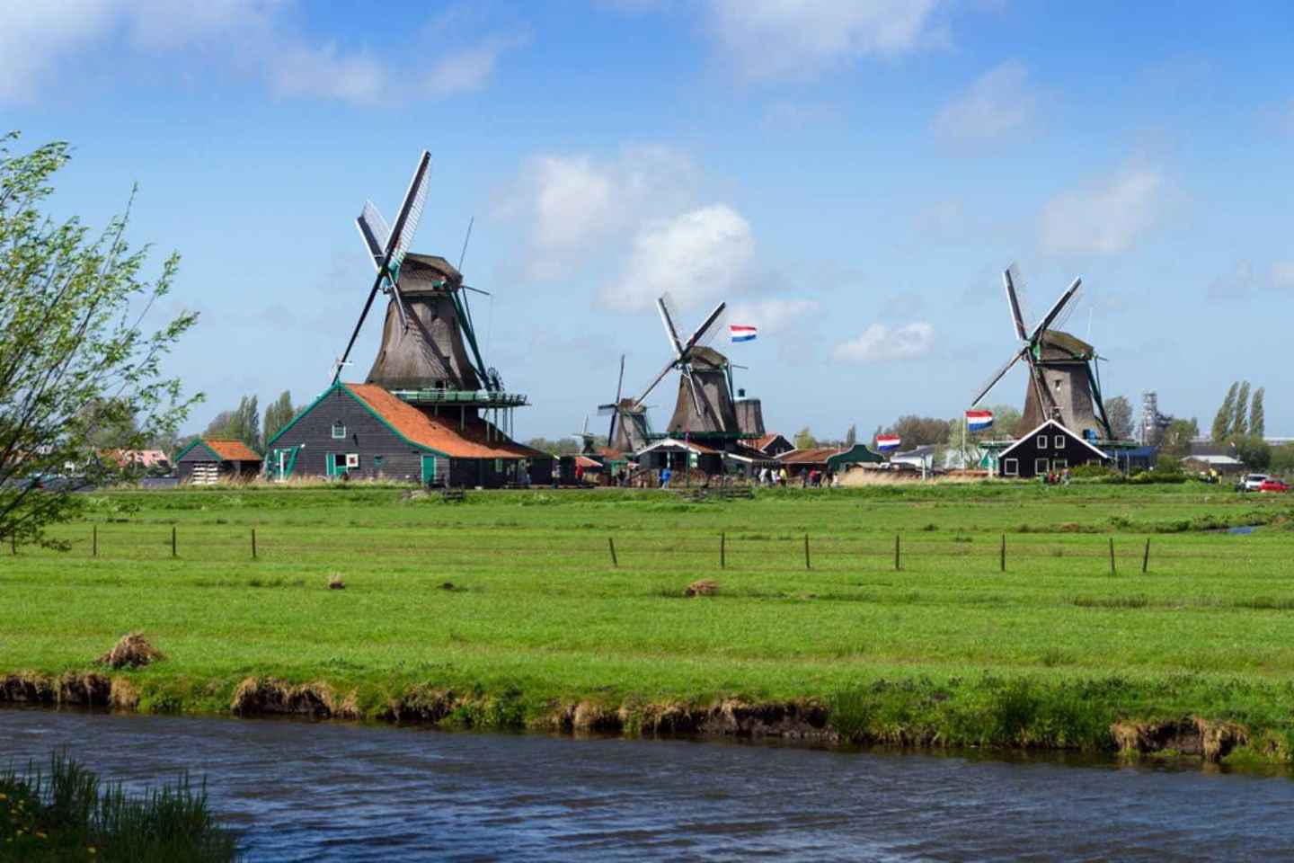 Amsterdam: Windmills, Edam, Volendam and Marken Private Tour - Windmills, Edam, Volendam and Marken Private Tour