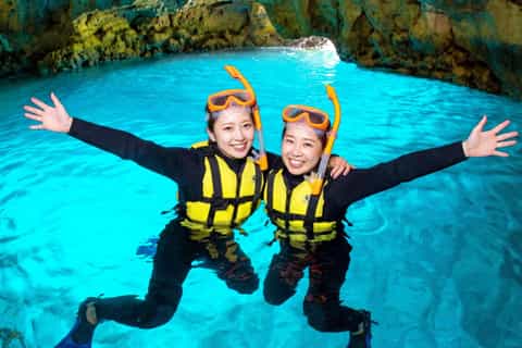 Okinawa BlueCave】 Boat Snorkeling in Onna | 8 Free Perks - 2026