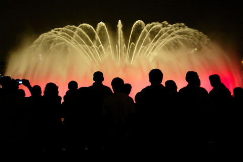 Lima : Une nuit au Magic Water Circuit avec un spectacle de lumière