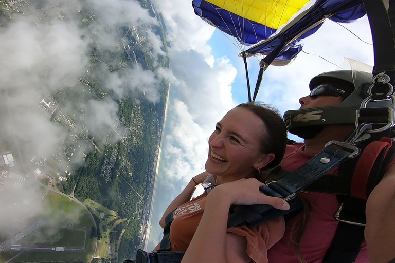 Jacksonville: Tandem Skydiving Experience
