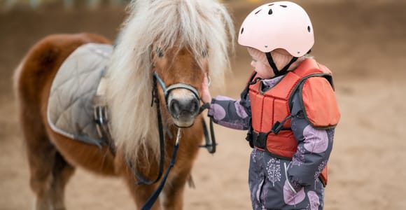 Doha: Family Desert Experience for Kids with Safe Activities