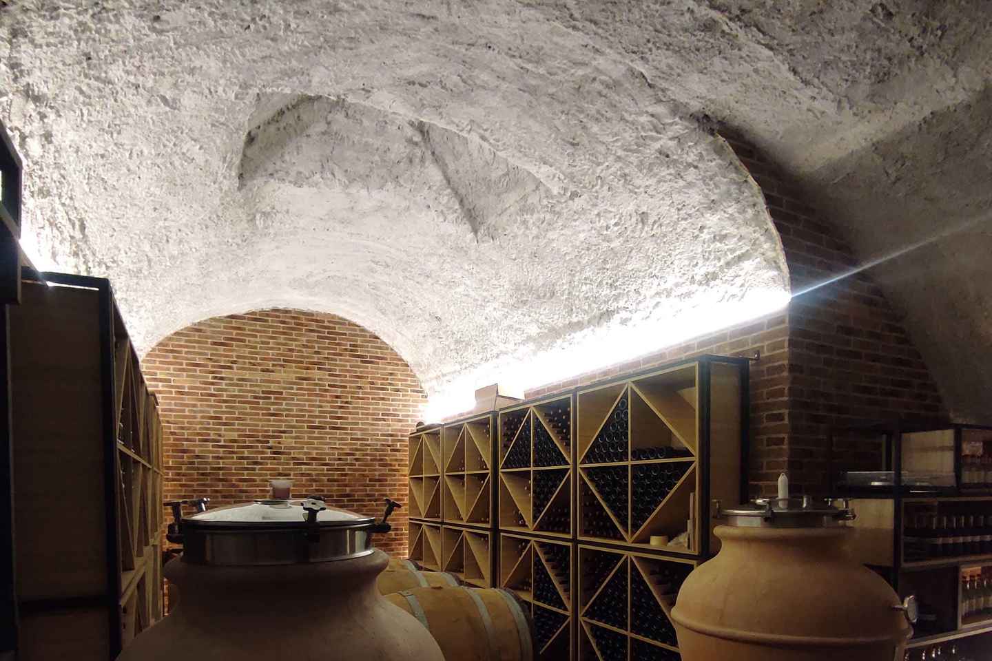 두러스: 역사와 와인이 만나는 곳