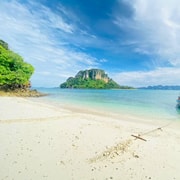 Koh Poda Krabi Half Day: 3-Island Boat Tour with Snorkeling