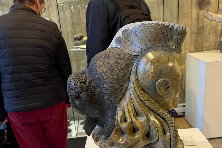 Old Montreal Art & Gallery Walk with Artist