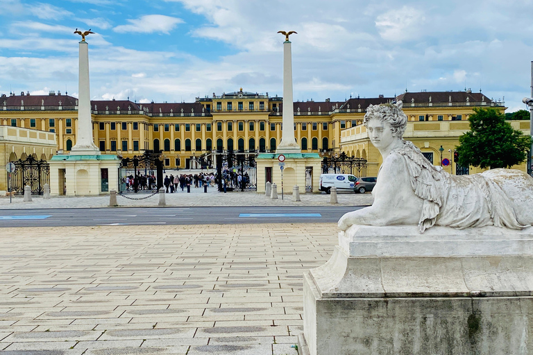 Vienna: UNESCO Schönbrunn Palace Guided Tour with Entry